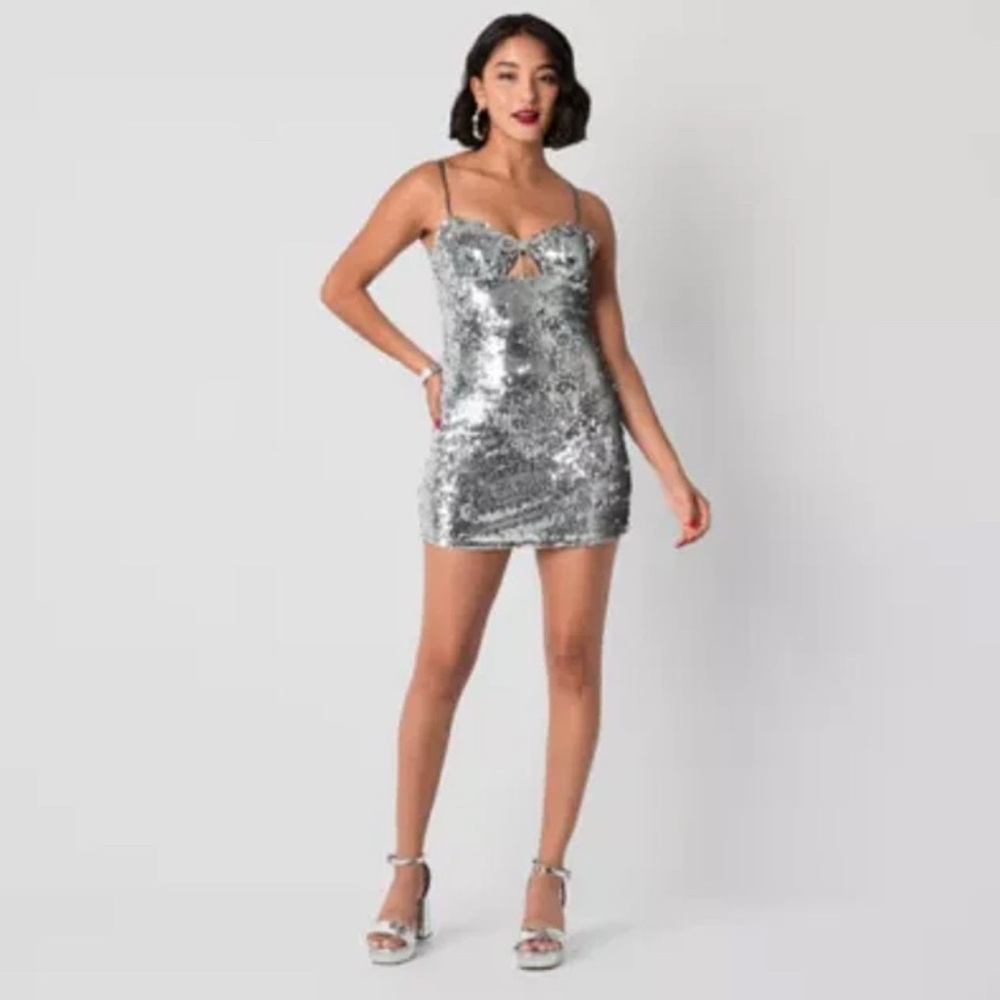 Shiny Silver Sequin Bodycon Sheath Mini Dress with Keyhole & Crystals Small NWT